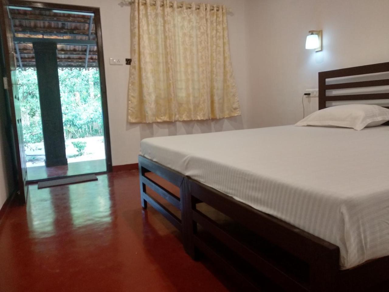 Marari Adonis Beach Villa Mararikulam Exterior foto